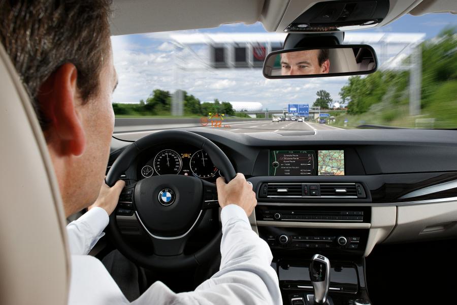  BMW 5-Series 2010 года  (фото 46 из 117)